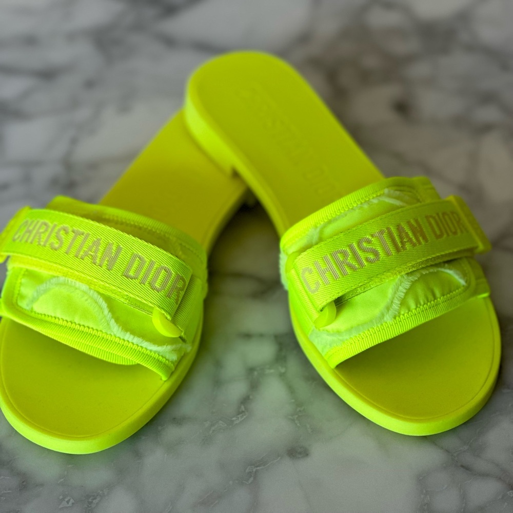 Dior DIO(R)EVOLUTION SLIDE Dway slippers sandals sz 36 6 yellow neon